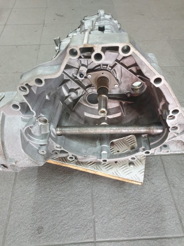 Getriebe KXP Audi A4 A5 8KO 2.0 TDI 6-Gang