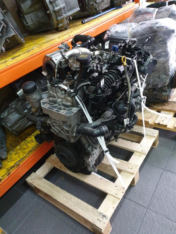 Motor CAAB VW T5 2,0 TDI  75 kW (102 PS) – Bild 3