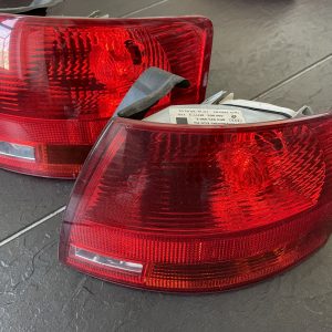 Audi A4 B7 Avant Rückleuchten Heckleuchte 8E9 945 096 E